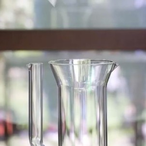 E&B Lab Carafe + Flower V60 & Wave KIT: Caraffa in Vetro e 2 Fiori Porta Filtri in Carta