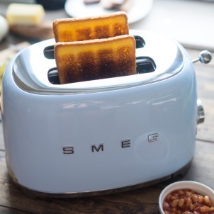 Smeg TSF01PBEU Azzurro Lucido 50's Style Tostapane 2x2 Fette:2 Scomparti:2 AutoEspulsione Cassettino