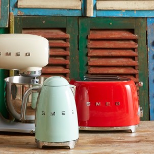 Smeg TSF01RDEU Rosso Lucido 50's Style Tostapane 2x2 Fette:2 Scomparti:2 AutoEspulsione Cassettino