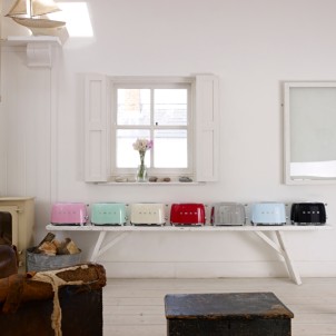 Smeg TSF01RDEU Rosso Lucido 50's Style Tostapane 2x2 Fette:2 Scomparti:2 AutoEspulsione Cassettino