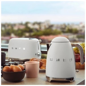 Smeg KLF03WHMEU Bianco Opaco 50's Style Bollitore 1,7 litri 7 Tazze Soft Opening AutoOFF 100°C
