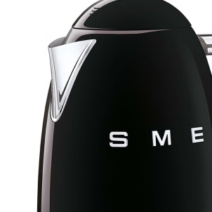Smeg KLF03BLEU Nero Lucido 50's Style Bollitore 1,7 litri 7 Tazze Soft Opening AutoOFF 100°C
