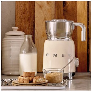 Smeg MFF01CREU Panna Lucido 50's Style Montalatte a Induzione 6 Programmi Automatici
