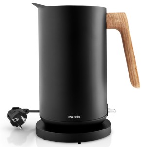 Eva Solo Bollitore Elettrico Nordic Kitchen 1.5L Black Acciaio Inossidabile Manico Rovere Oliato