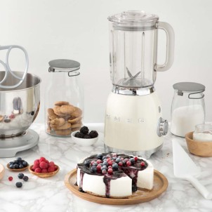 Smeg BLF01CREU Panna Lucido 50's Style Frullatore 800W 1,5 Lt Tritaghiaccio Smoothie Pulse