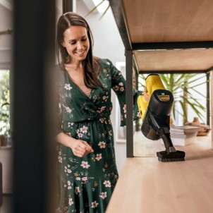 Karcher VC 6 Cordless ourFamily Scopa Ricaricabile 25,2V 2,5Ah Autonomia 50min SenzaSacchetto