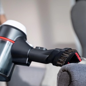 Bosch BBS711W Scopa Ricaricabile 18V Batteria 3Ah 40min Tubo Flessibile AllFloor DynamicPower Serie7