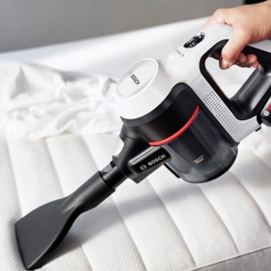 Bosch BBS711W Scopa Ricaricabile 18V Batteria 3Ah 40min Tubo Flessibile AllFloor DynamicPower Serie7