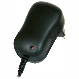 Trevi TA110EU Alimentatore 1.000mAh Adattatori 7 mini jack 3 USB per Connessione Universale