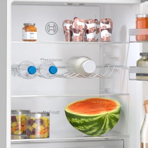 Bosch KGN367LDF Inox Look Frigorifero Combinato 186x60 NoFrost VitaFresh 0°C Inverter Display ManiglieIntegrate Serie4