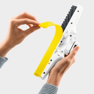 Karcher WV 6 Plus Aspira Gocce Lavavetri Bocchetta 28 cm Autonomia 100 min Flacone Spray Panno Microfibra