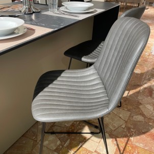 Mobilegno Sgabello Alto Cinquecento Ecopelle Grigio Scuro Struttura Verniciato Nero