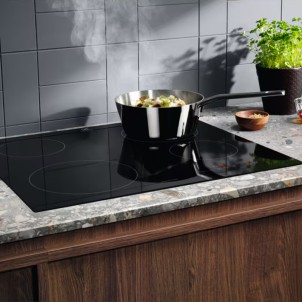 Electrolux KIB60424CK Black Piano Cottura Induzione Limitato 3KW PowerBoost Timer Serie300