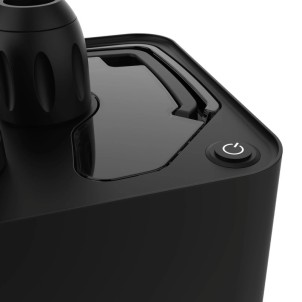 SteamOne Henri 2 Black Steamer Verticale 2000W Vapore 42g/min 1,8L Appendino Ruote