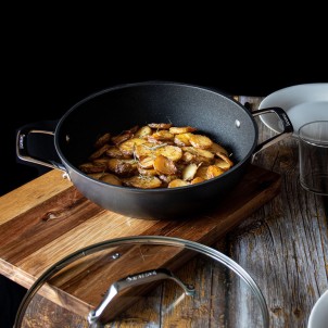 Barazzoni Black Titan Pro Tegame 32cm 5,8L Alluminio Rivestitimento Antiaderente 5 Strati Coperchio Gas Elettrico Induzione