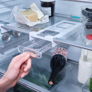 Joseph Joseph FridgeStore Bottle Holder Porta Bottiglie Pieghevole Sotto Ripiano Frigorifero