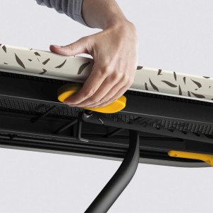 Joseph Joseph Glide Plus 130cm Ecru Asse da Stiro Facile da Riporre con Fodera Avanzata